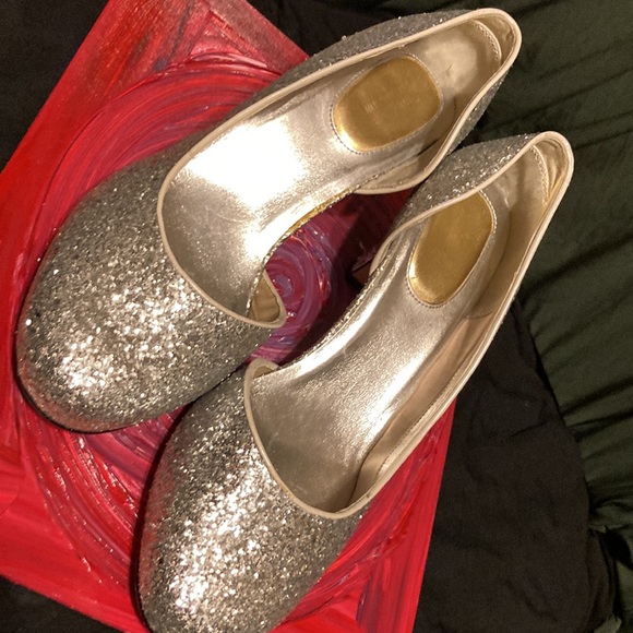 Heels - Picture 17 of 17